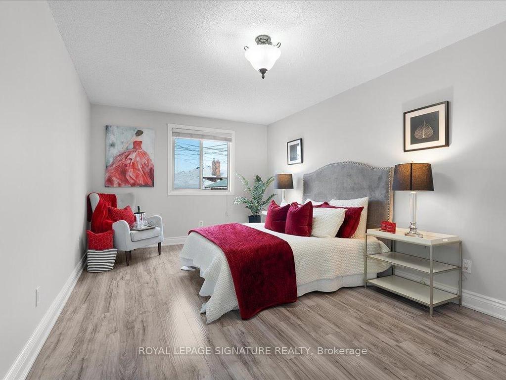 









590


DEVON

Avenue, Upper,
Oshawa,




ON
L1H 1R8

