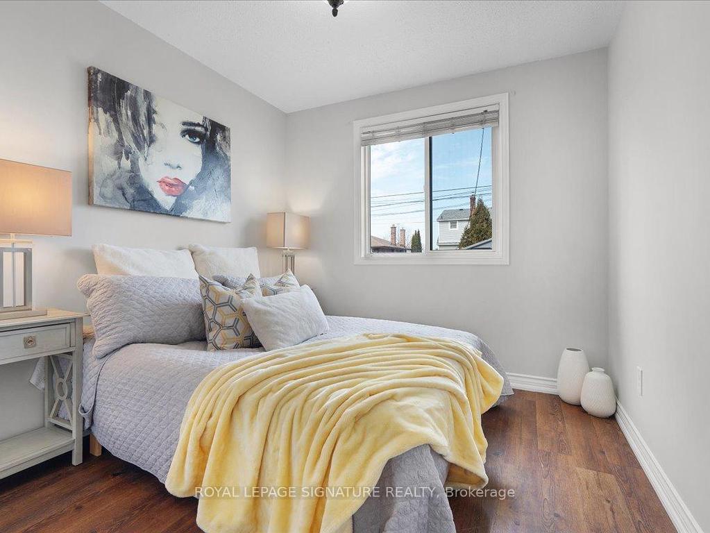









590


DEVON

Avenue, Upper,
Oshawa,




ON
L1H 1R8

