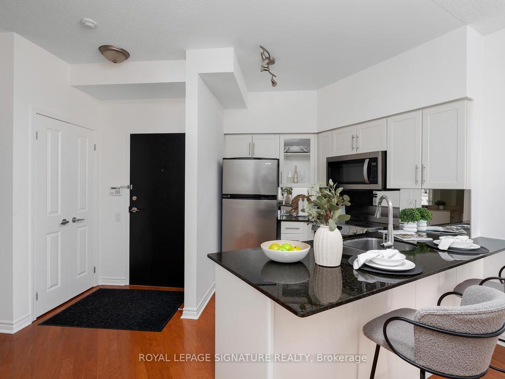 









15


Windermere

Avenue, 411,
Toronto,




ON
M6S 5A2

