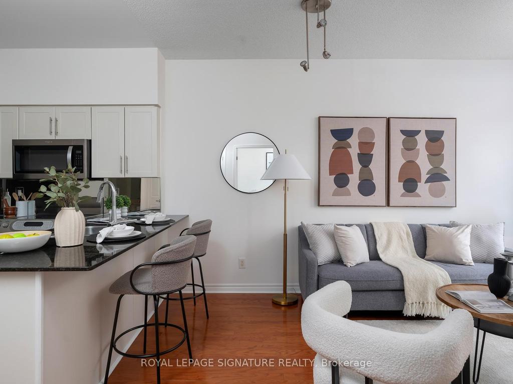 









15


Windermere

Avenue, 411,
Toronto,




ON
M6S 5A2

