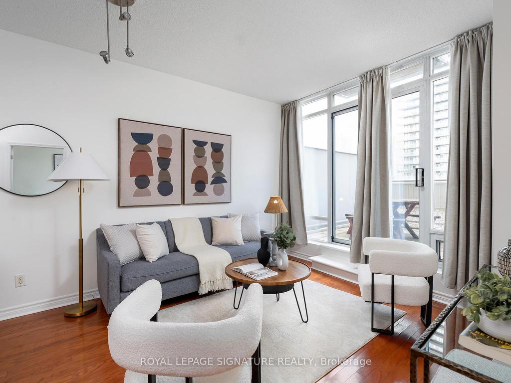 









15


Windermere

Avenue, 411,
Toronto,




ON
M6S 5A2


