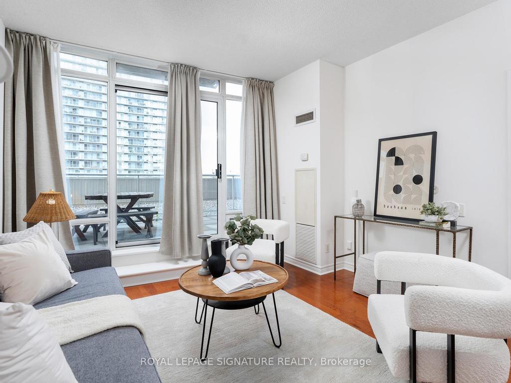 









15


Windermere

Avenue, 411,
Toronto,




ON
M6S 5A2

