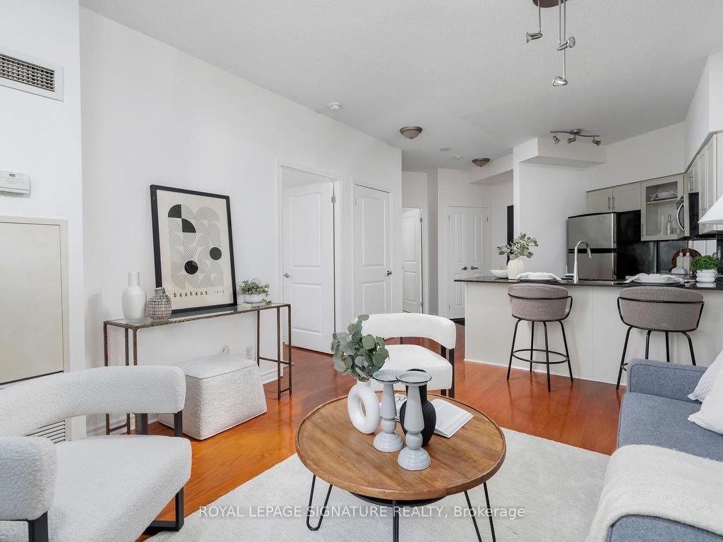 









15


Windermere

Avenue, 411,
Toronto,




ON
M6S 5A2

