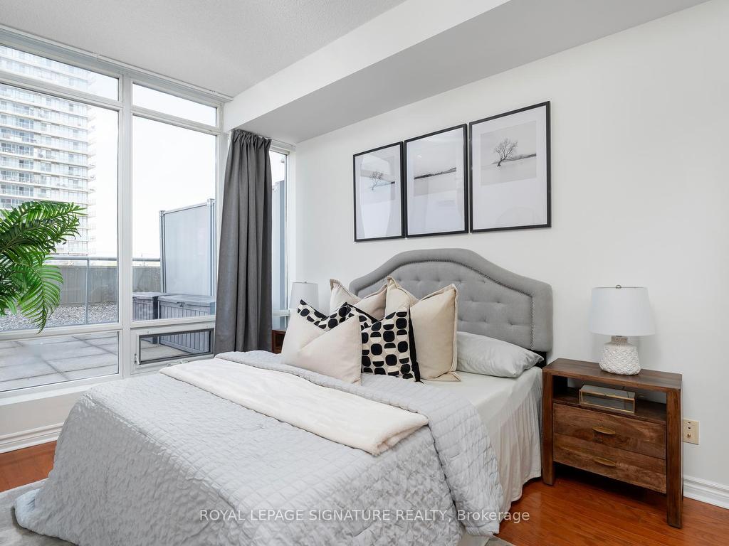 









15


Windermere

Avenue, 411,
Toronto,




ON
M6S 5A2

