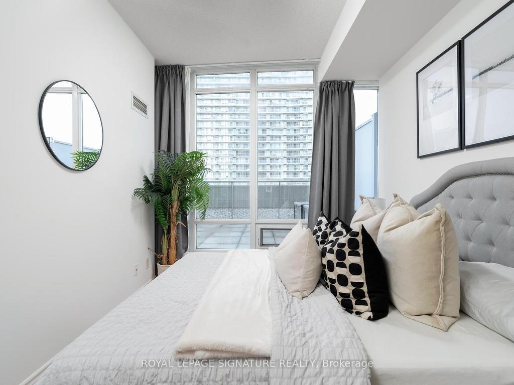 









15


Windermere

Avenue, 411,
Toronto,




ON
M6S 5A2

