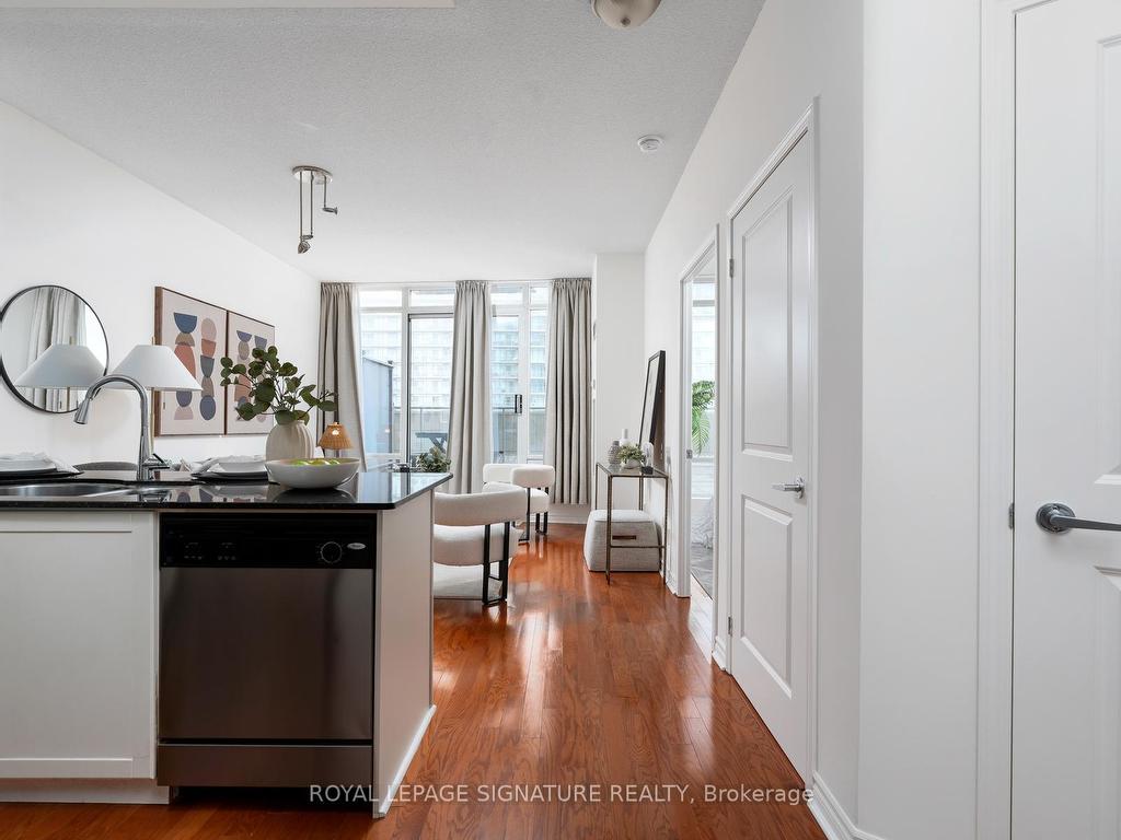 









15


Windermere

Avenue, 411,
Toronto,




ON
M6S 5A2

