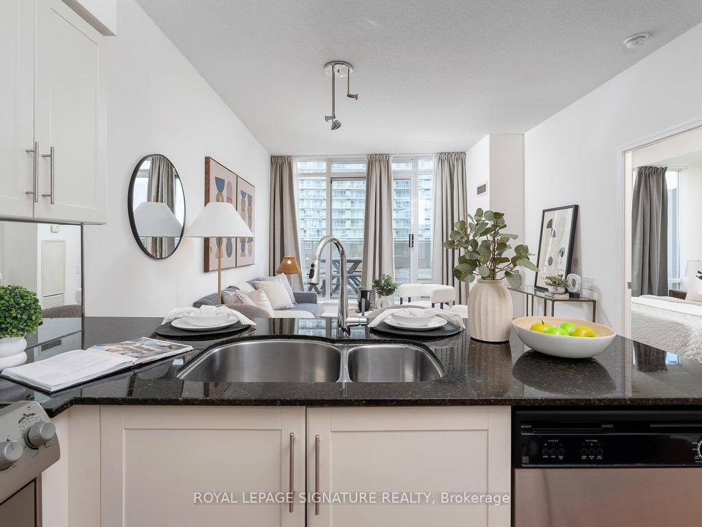 









15


Windermere

Avenue, 411,
Toronto,




ON
M6S 5A2

