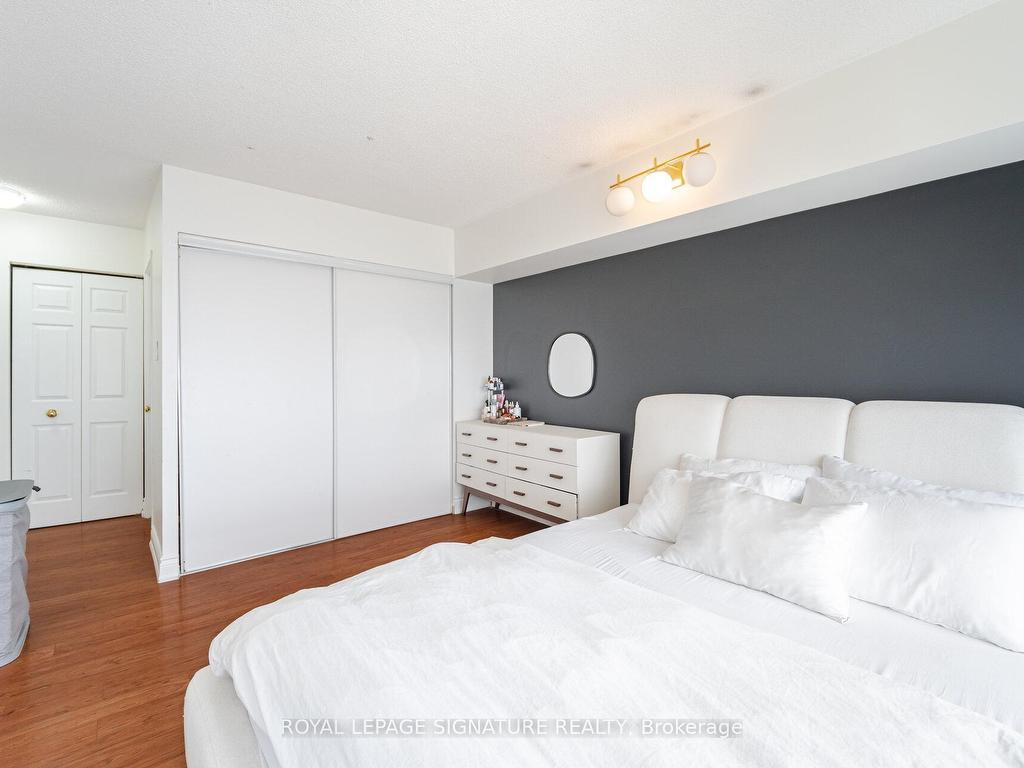 









250


Webb

Drive, 1401,
Mississauga,




ON
L5B 3Z4

