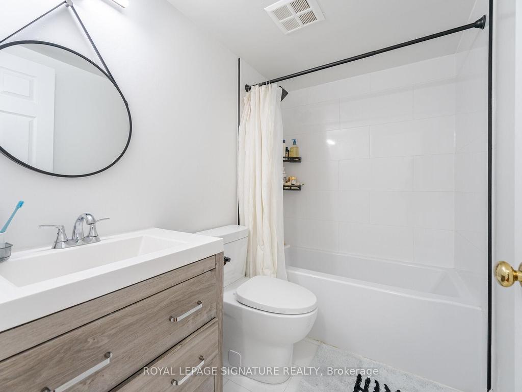 









250


Webb

Drive, 1401,
Mississauga,




ON
L5B 3Z4

