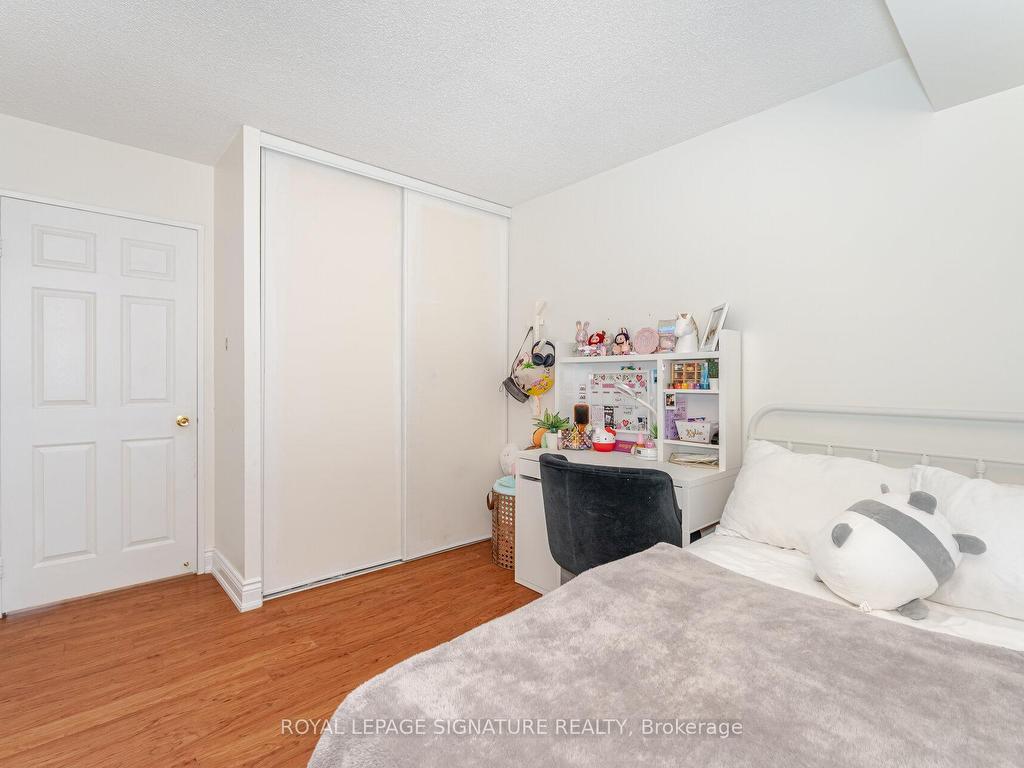









250


Webb

Drive, 1401,
Mississauga,




ON
L5B 3Z4

