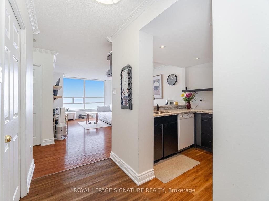 









250


Webb

Drive, 1401,
Mississauga,




ON
L5B 3Z4

