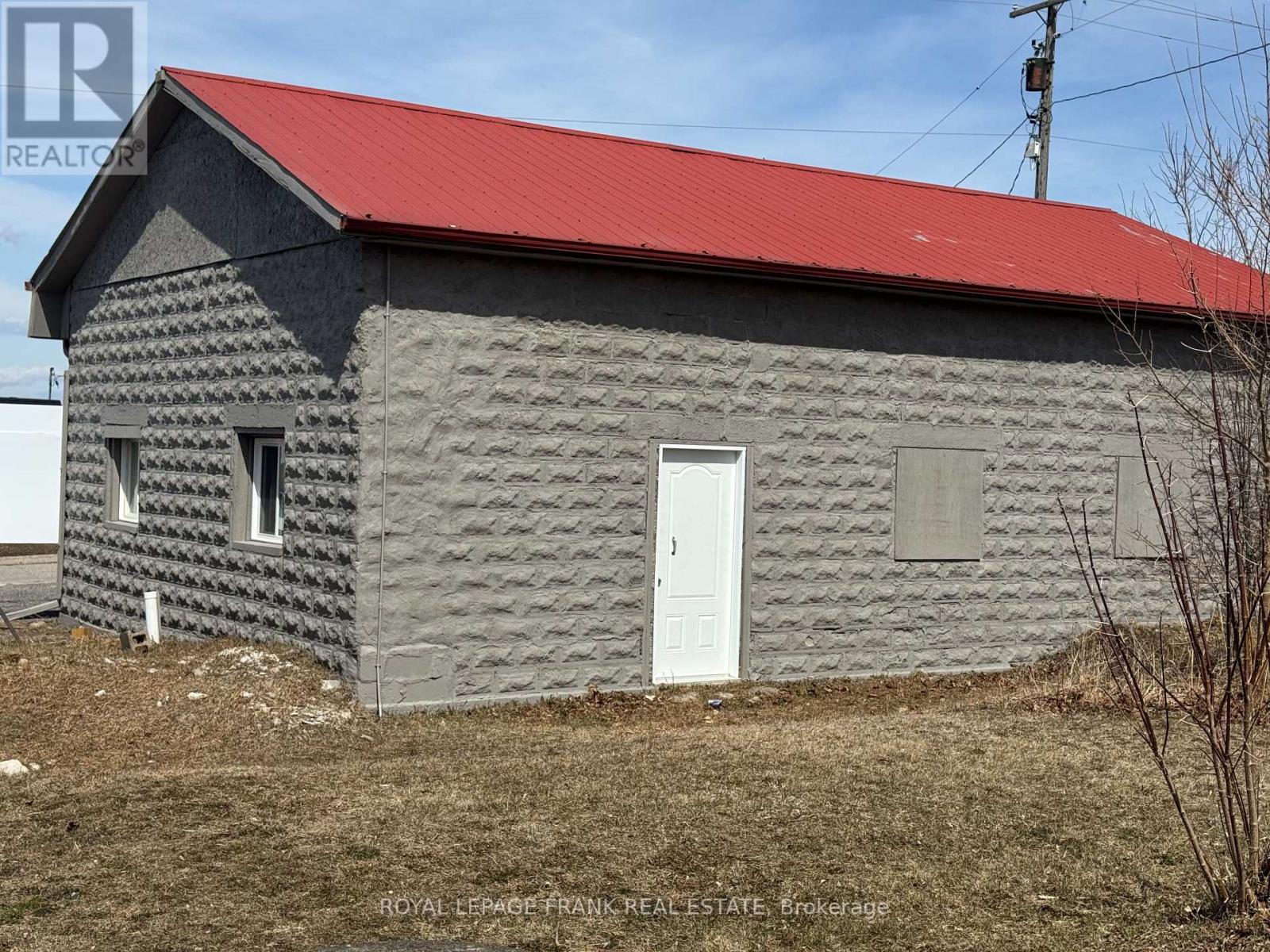 












174 HWY 7A ROAD

,
Kawartha Lakes (Manvers),




Ontario
L0B1K0

