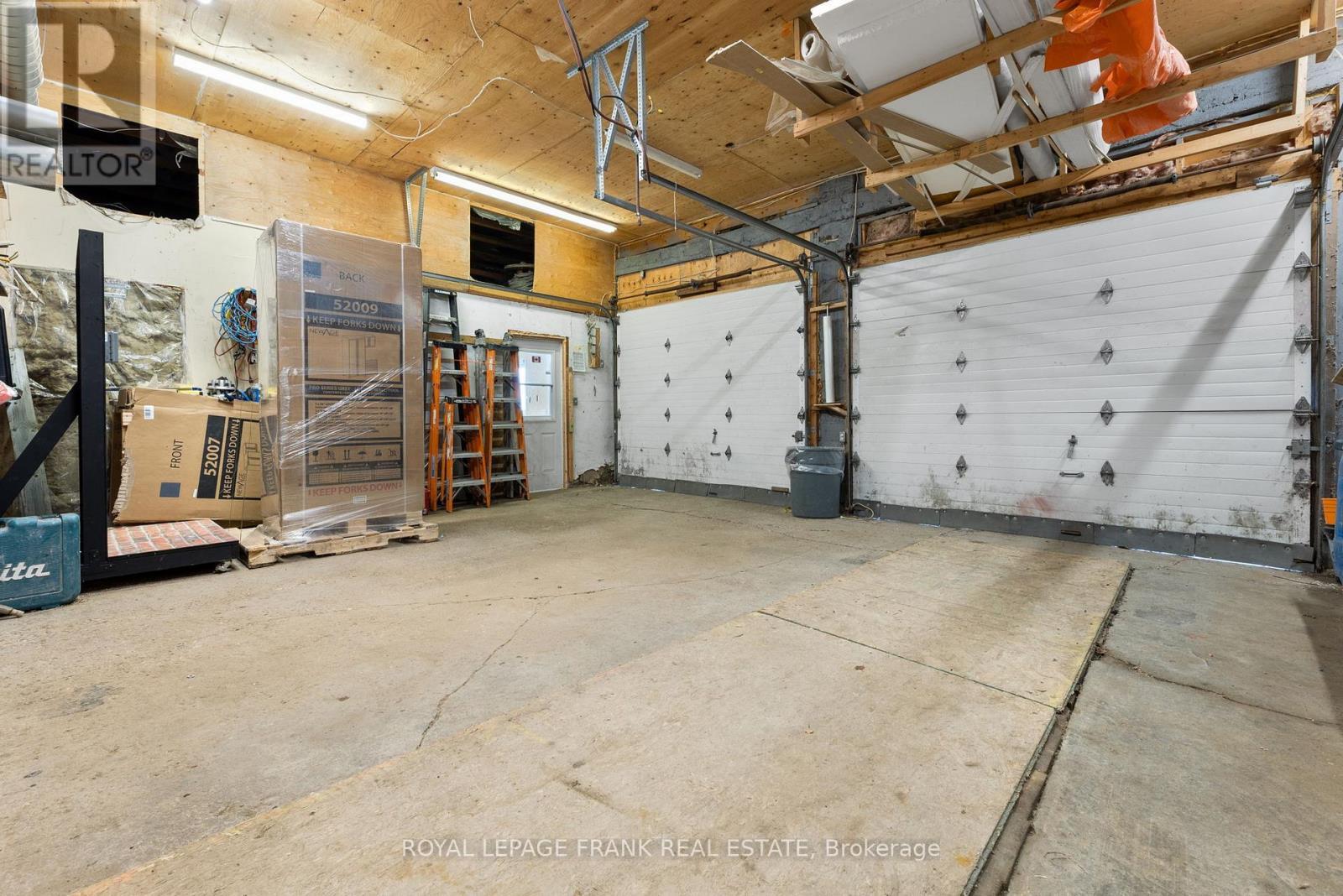 












174 HWY 7A ROAD

,
Kawartha Lakes (Manvers),




Ontario
L0B1K0

