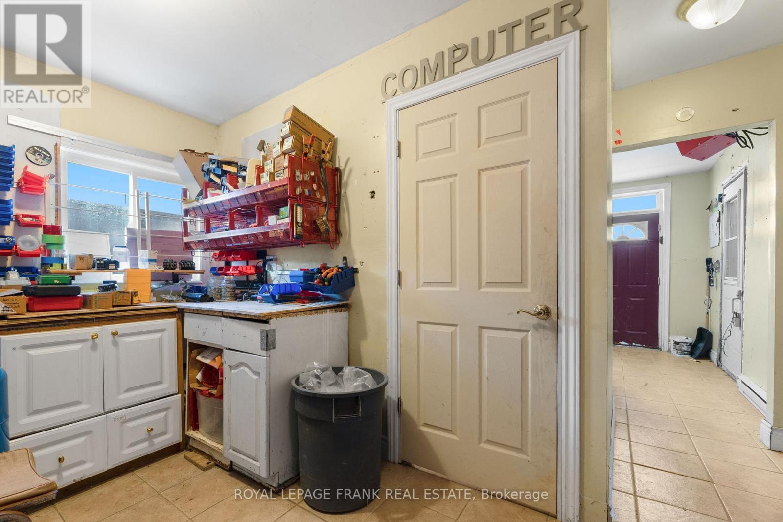 












174 HWY 7A ROAD

,
Kawartha Lakes (Manvers),




Ontario
L0B1K0

