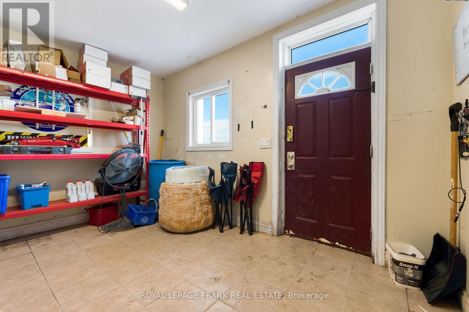












174 HWY 7A ROAD

,
Kawartha Lakes (Manvers),




Ontario
L0B1K0

