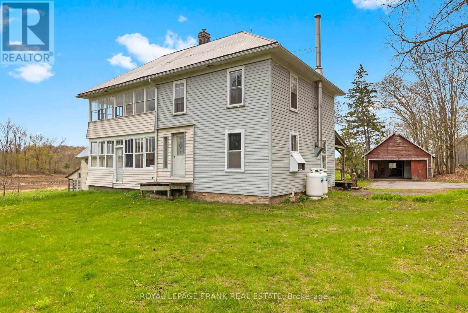 












3148 COUNTY ROAD 32 HIGHWAY

,
Leeds and the Thousand Islands,







Ontario
K0H2N0

