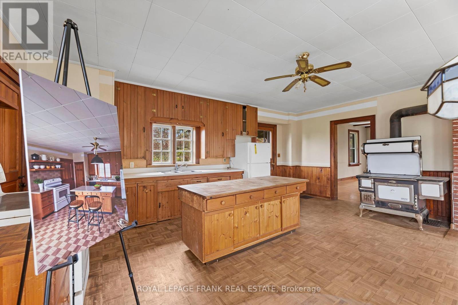 












3148 COUNTY ROAD 32 HIGHWAY

,
Leeds and the Thousand Islands,







Ontario
K0H2N0

