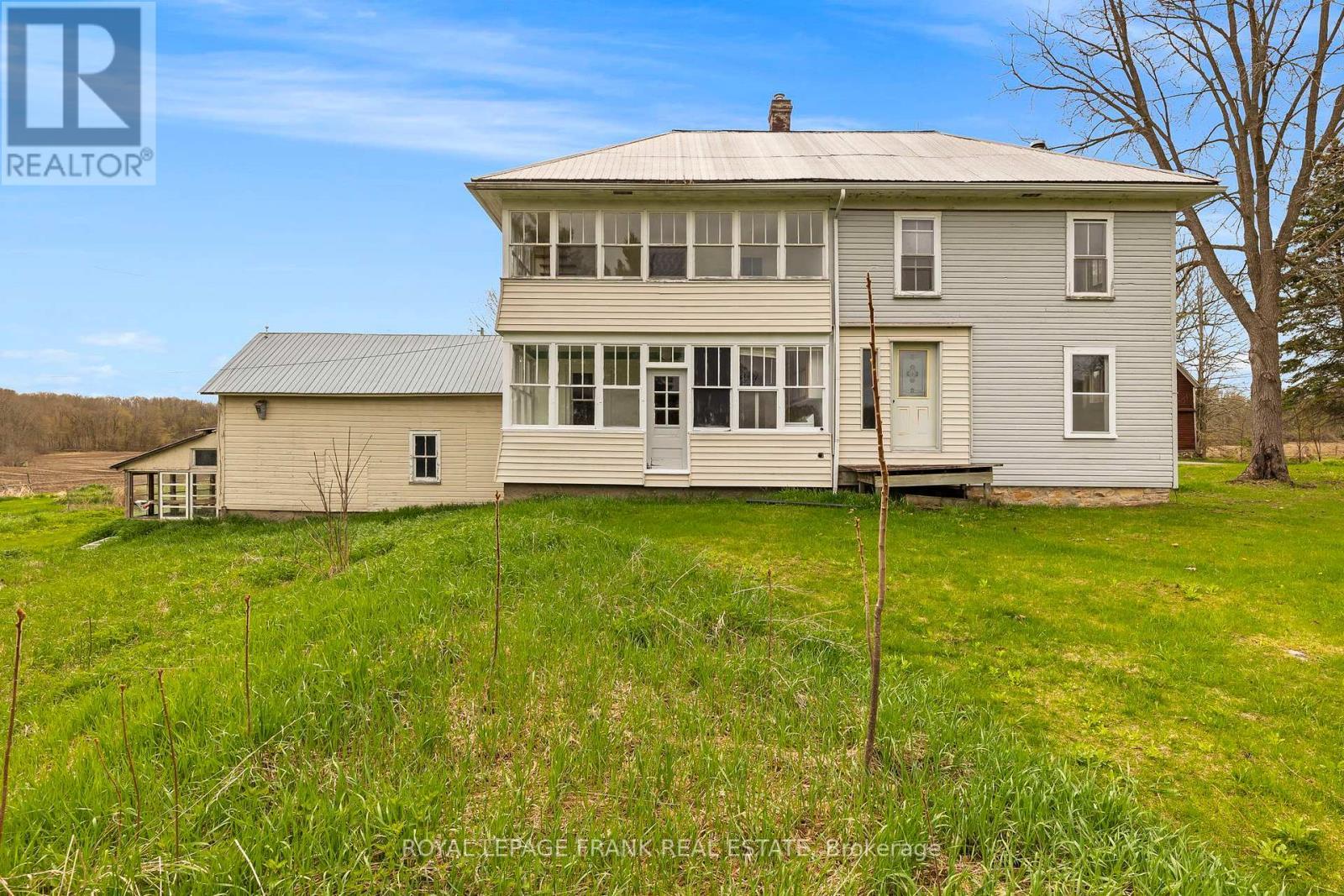 












3148 COUNTY ROAD 32 HIGHWAY

,
Leeds and the Thousand Islands,







Ontario
K0H2N0

