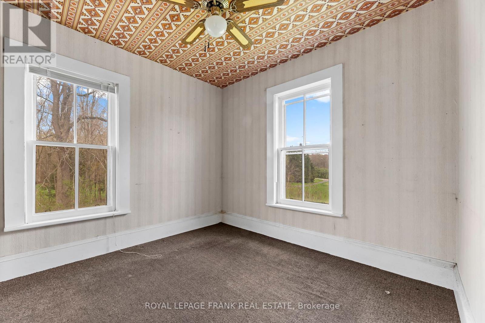 












3148 COUNTY ROAD 32 HIGHWAY

,
Leeds and the Thousand Islands,







Ontario
K0H2N0

