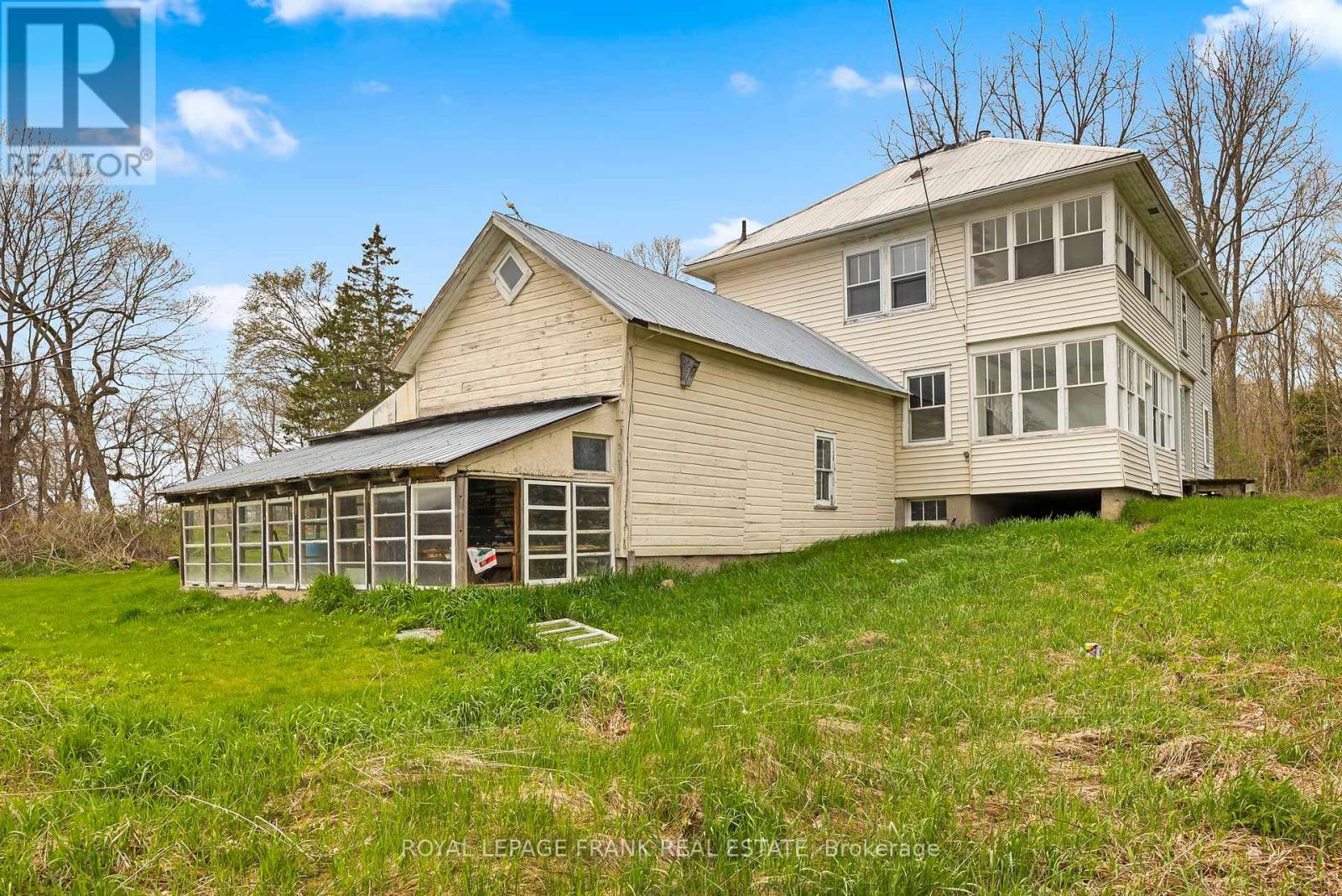 












3148 COUNTY ROAD 32 HIGHWAY

,
Leeds and the Thousand Islands,







Ontario
K0H2N0

