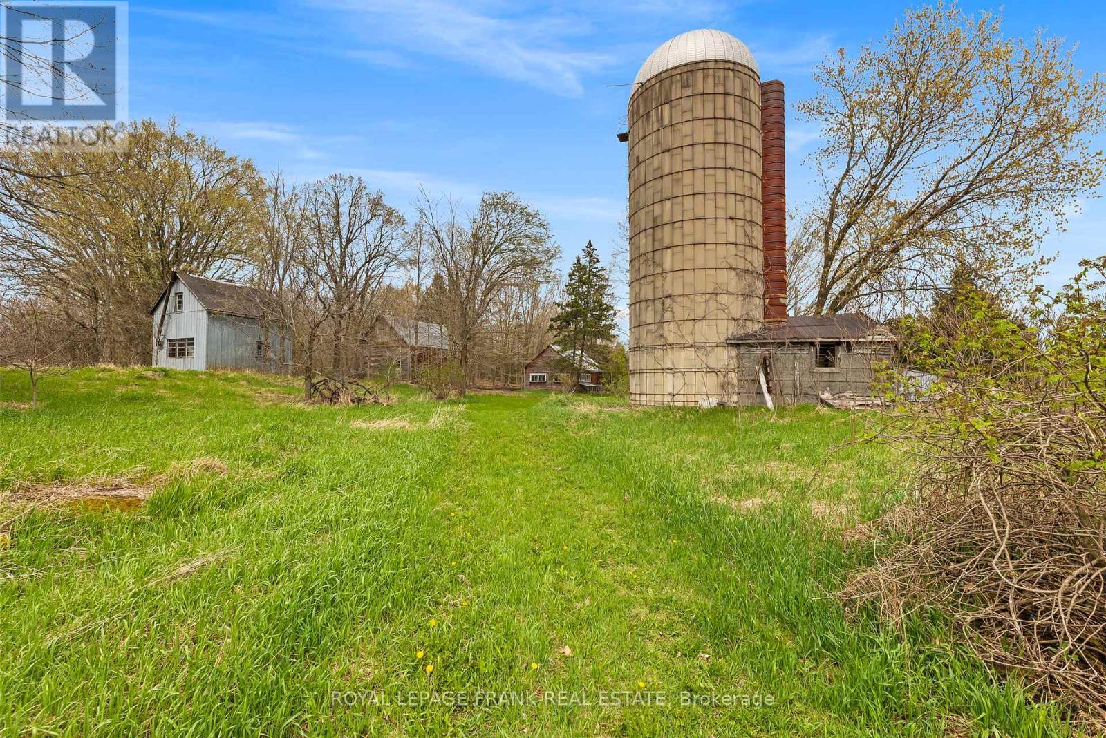 












3148 COUNTY ROAD 32 HIGHWAY

,
Leeds and the Thousand Islands,







Ontario
K0H2N0


