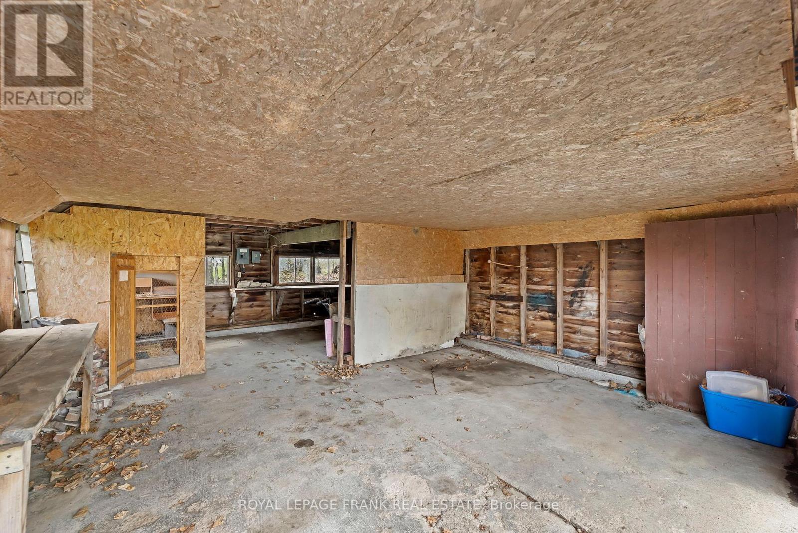 












3148 COUNTY ROAD 32 HIGHWAY

,
Leeds and the Thousand Islands,







Ontario
K0H2N0

