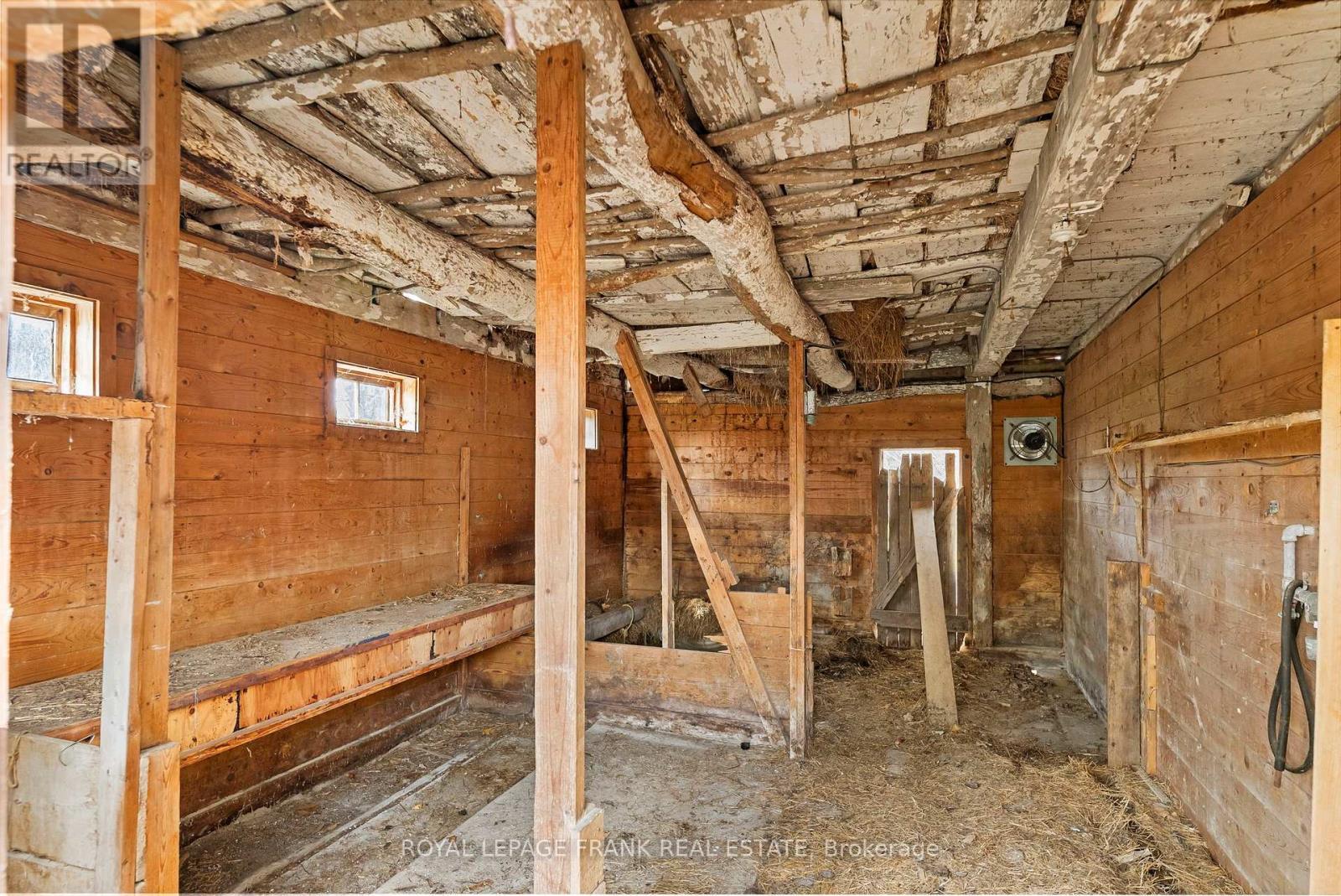 












3148 COUNTY ROAD 32 HIGHWAY

,
Leeds and the Thousand Islands,







Ontario
K0H2N0

