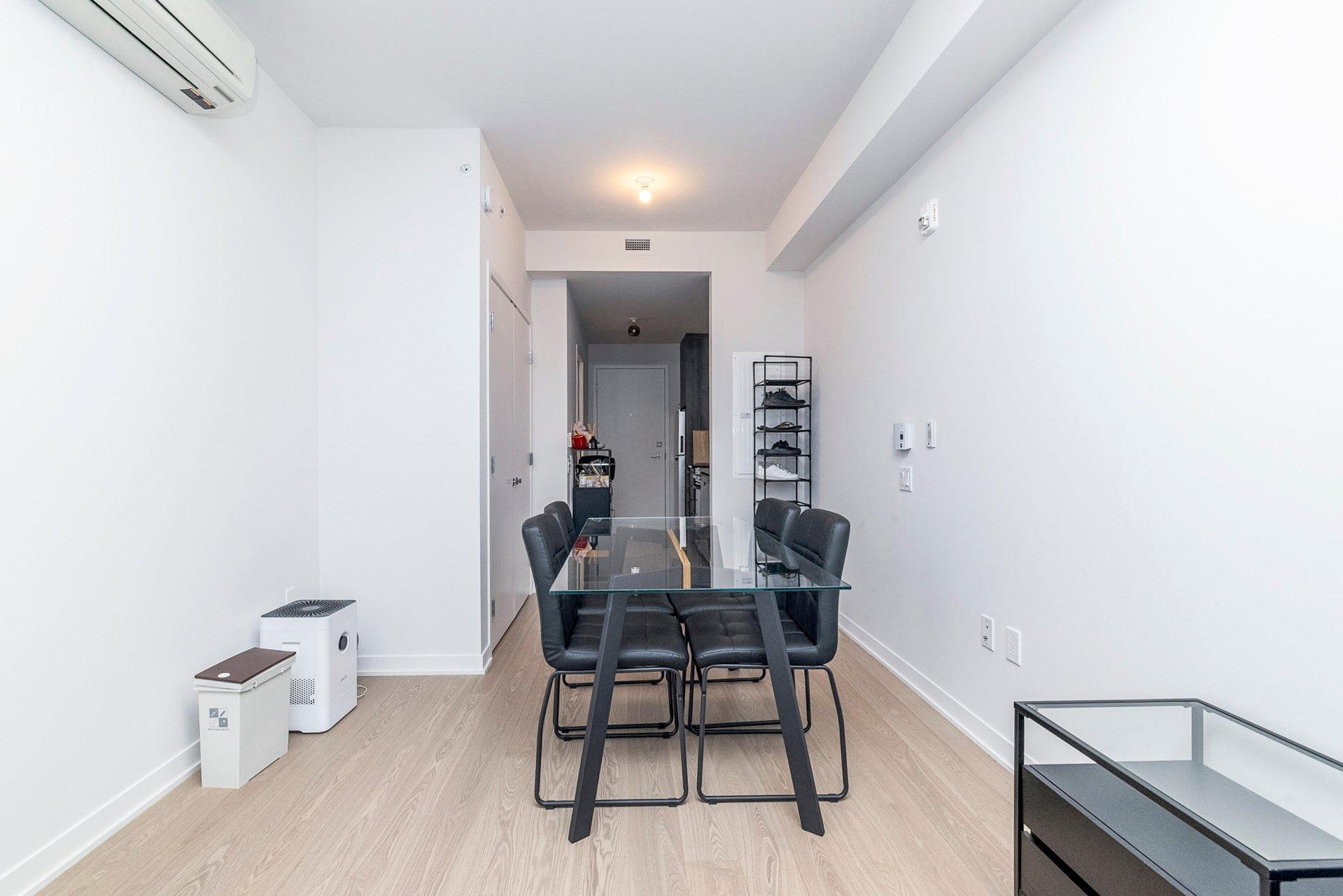 









1485


Rue des Bassins

, 711,
Montréal (Le Sud-Ouest),




QC
H3C1B7


