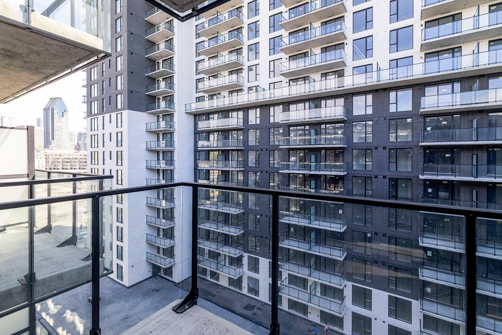 









1485


Rue des Bassins

, 711,
Montréal (Le Sud-Ouest),




QC
H3C1B7

