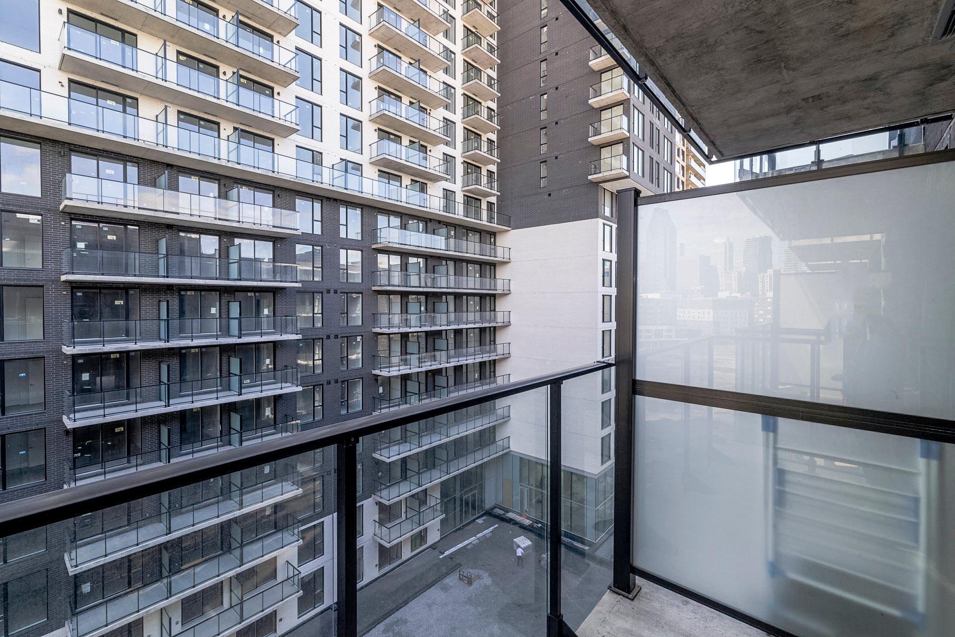 









1485


Rue des Bassins

, 711,
Montréal (Le Sud-Ouest),




QC
H3C1B7

