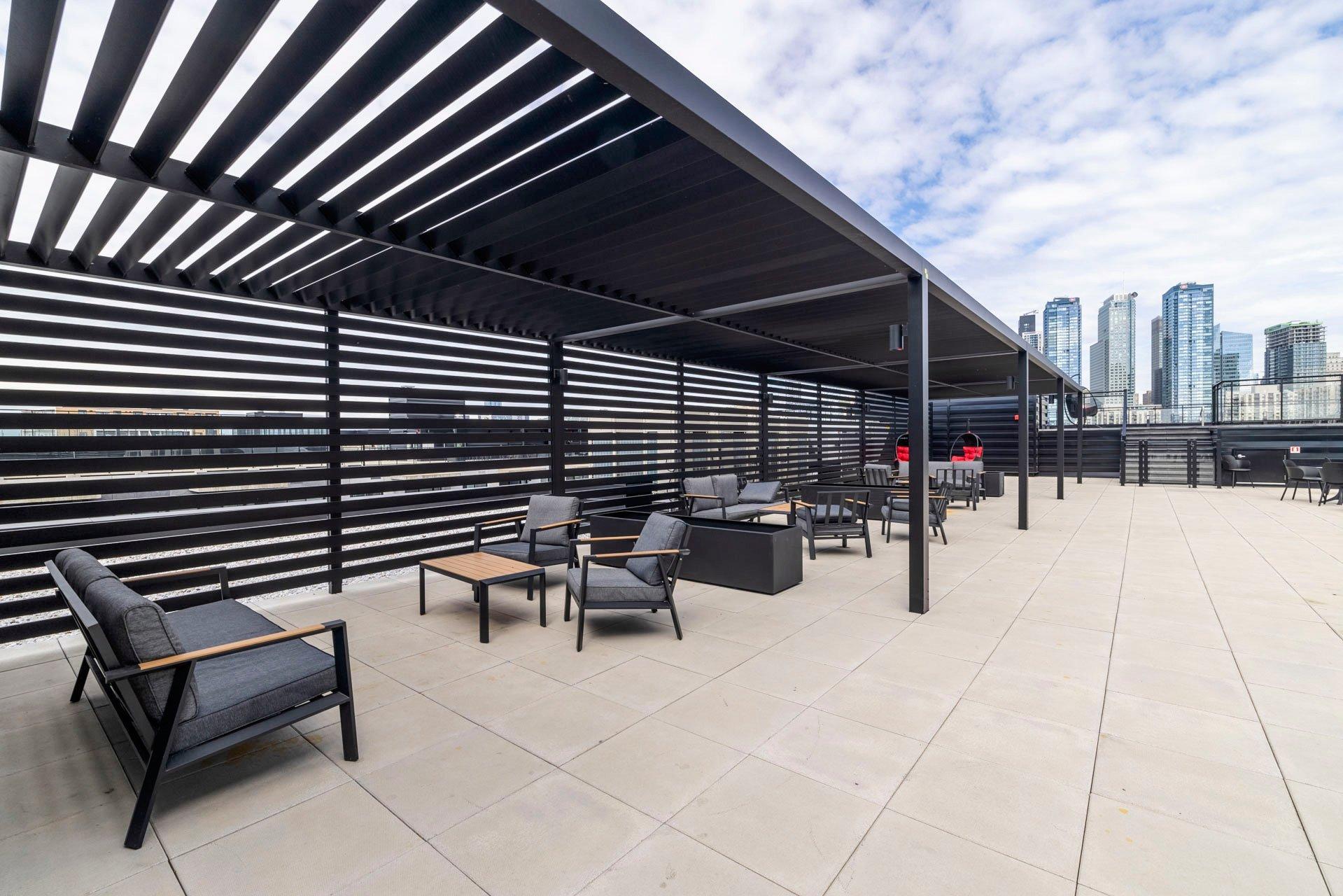 









1485


Rue des Bassins

, 711,
Montréal (Le Sud-Ouest),




QC
H3C1B7

