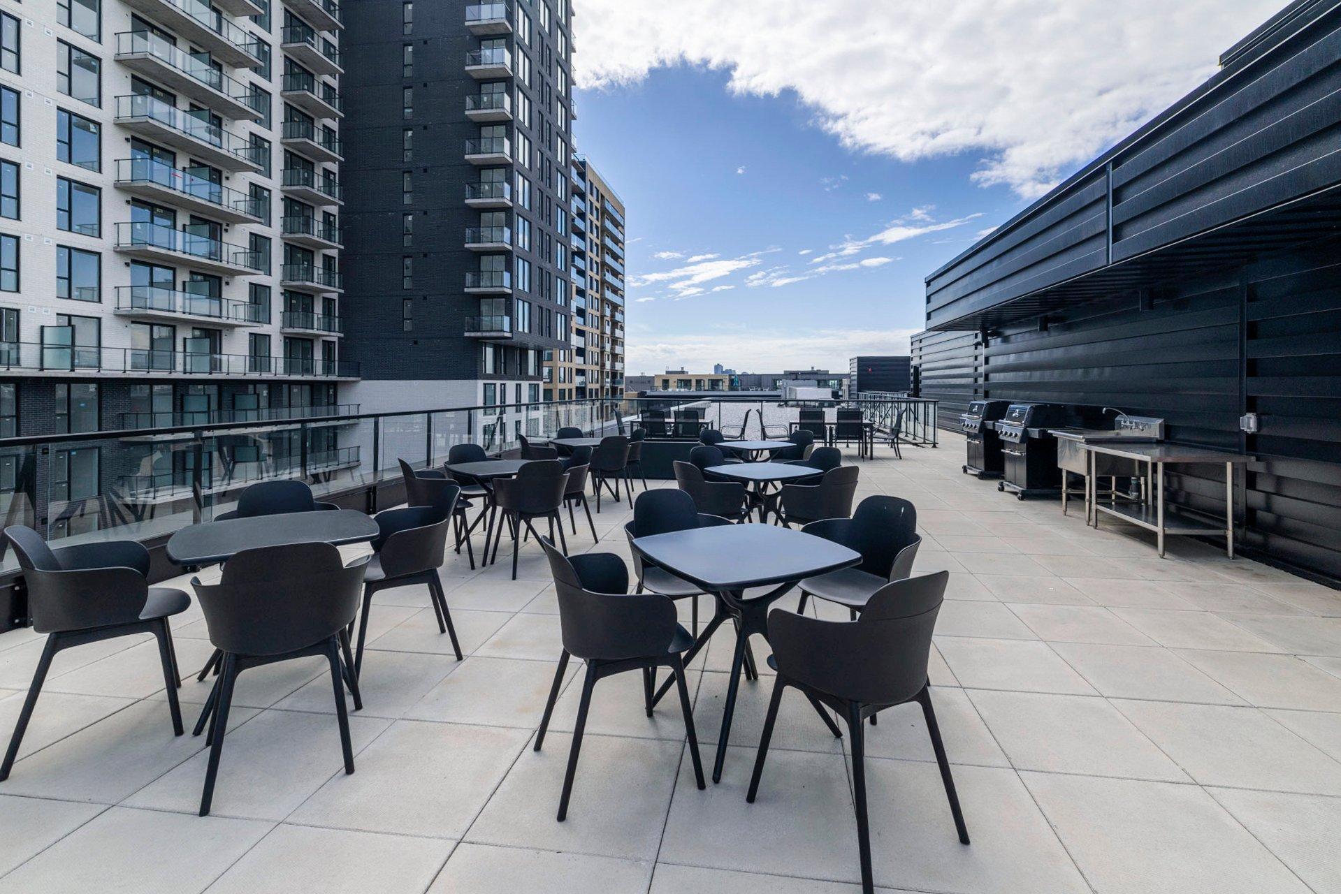 









1485


Rue des Bassins

, 711,
Montréal (Le Sud-Ouest),




QC
H3C1B7

