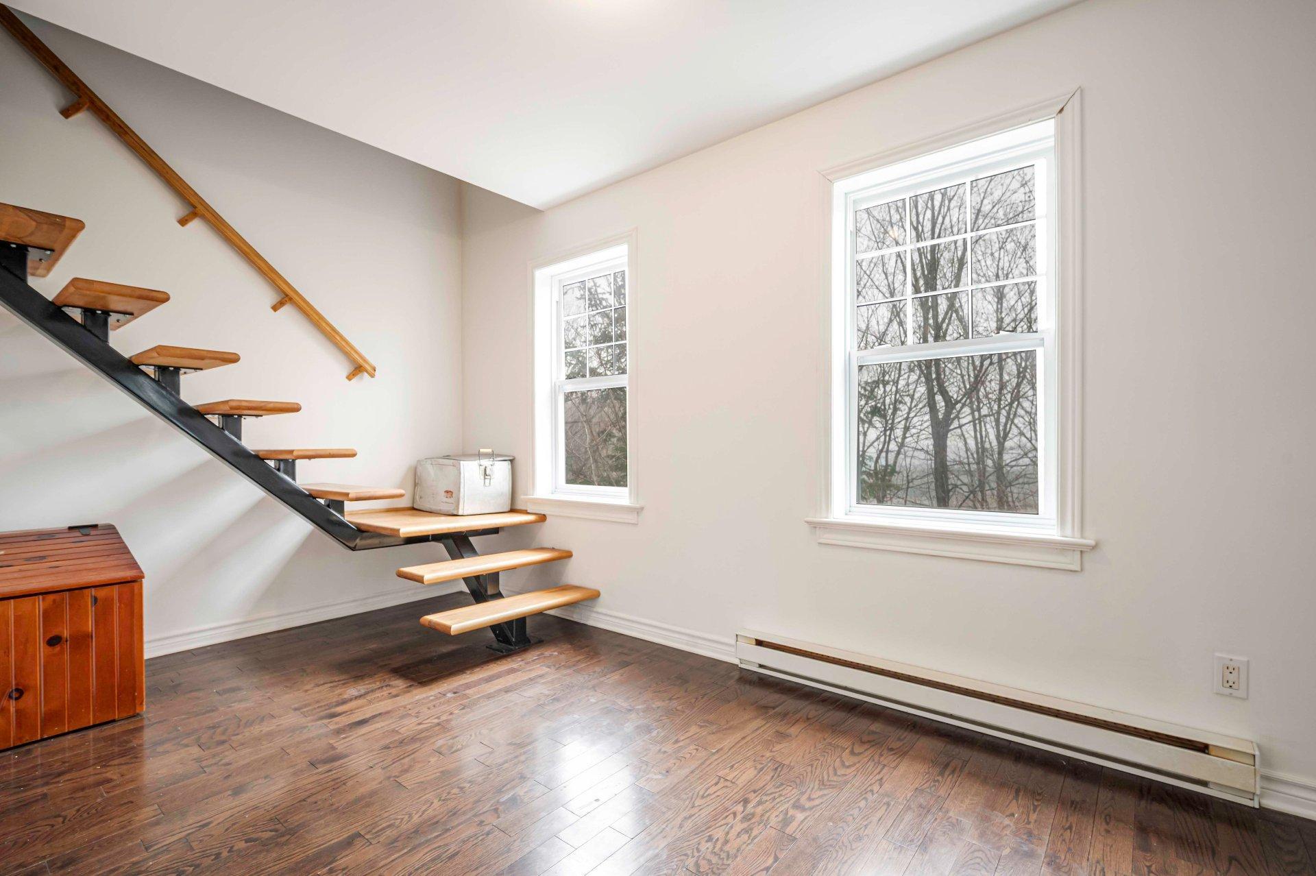 









49


Ch. de la Petite-Suisse

,
Morin-Heights,




QC
J0R1H0

