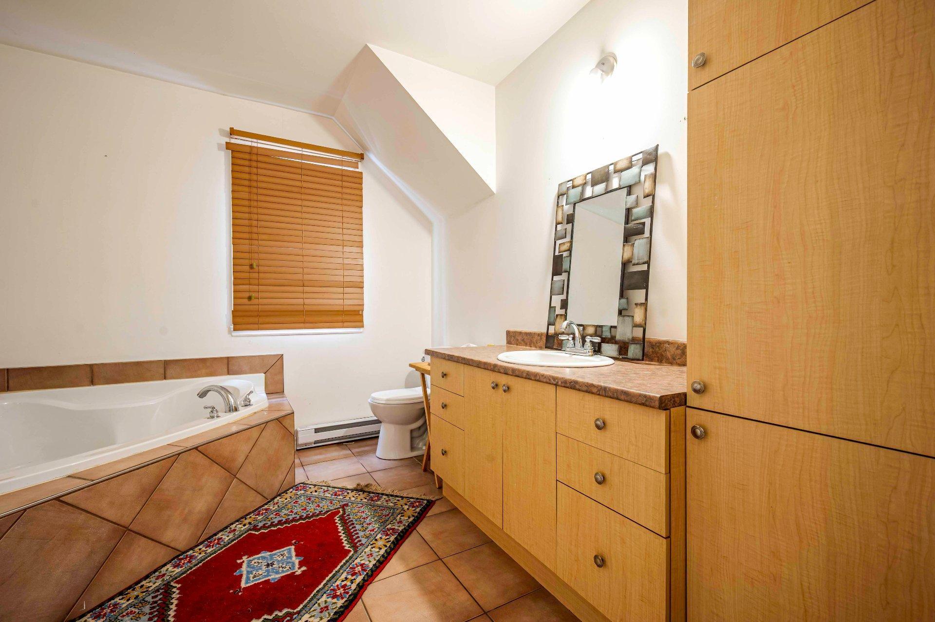 









49


Ch. de la Petite-Suisse

,
Morin-Heights,




QC
J0R1H0

