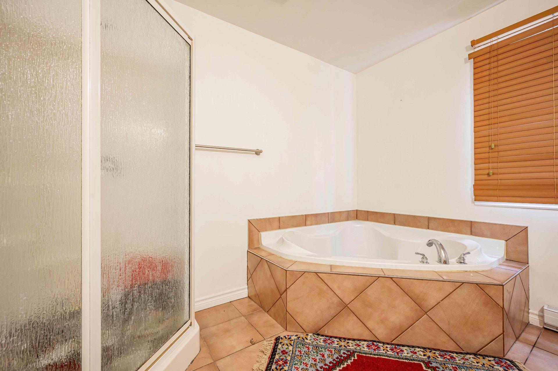 









49


Ch. de la Petite-Suisse

,
Morin-Heights,




QC
J0R1H0

