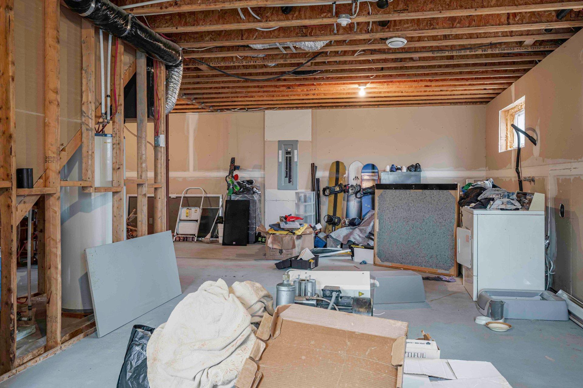 









49


Ch. de la Petite-Suisse

,
Morin-Heights,




QC
J0R1H0

