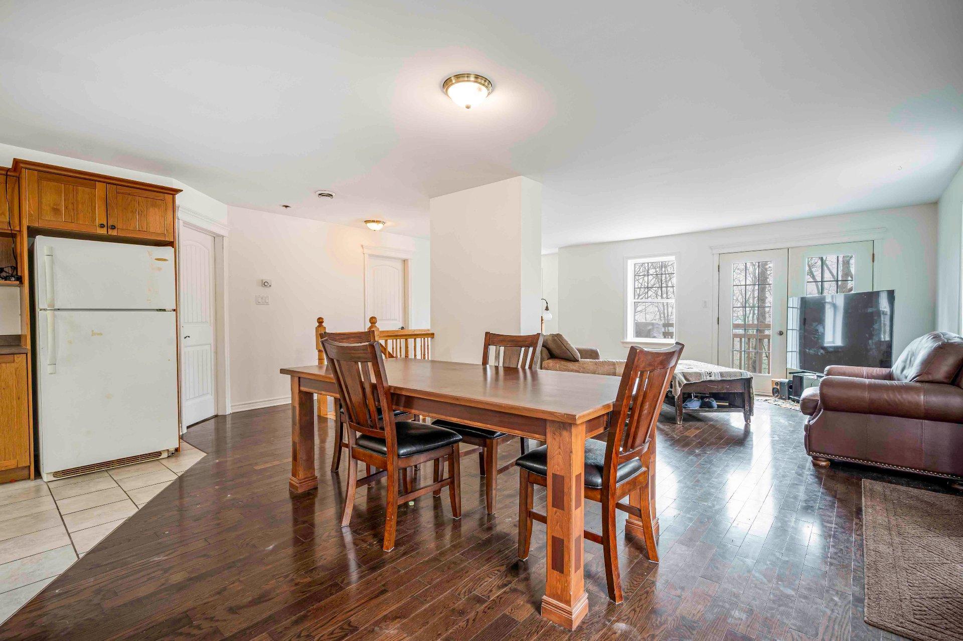 









49


Ch. de la Petite-Suisse

,
Morin-Heights,




QC
J0R1H0


