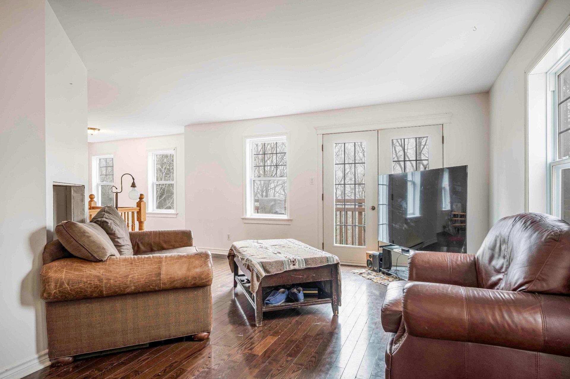









49


Ch. de la Petite-Suisse

,
Morin-Heights,




QC
J0R1H0

