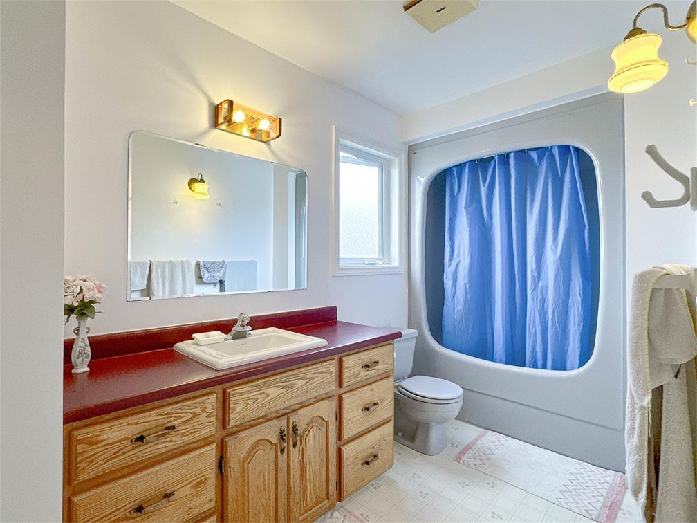 












633 Queen Street

,
Charlottetown,




PE
C1A 9C7

