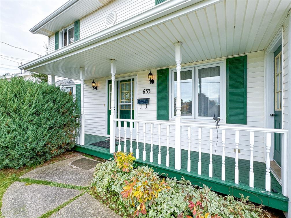 












633 Queen Street

,
Charlottetown,




PE
C1A 9C7

