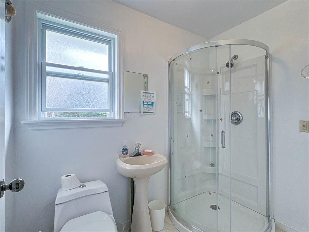












633 Queen Street

,
Charlottetown,




PE
C1A 9C7

