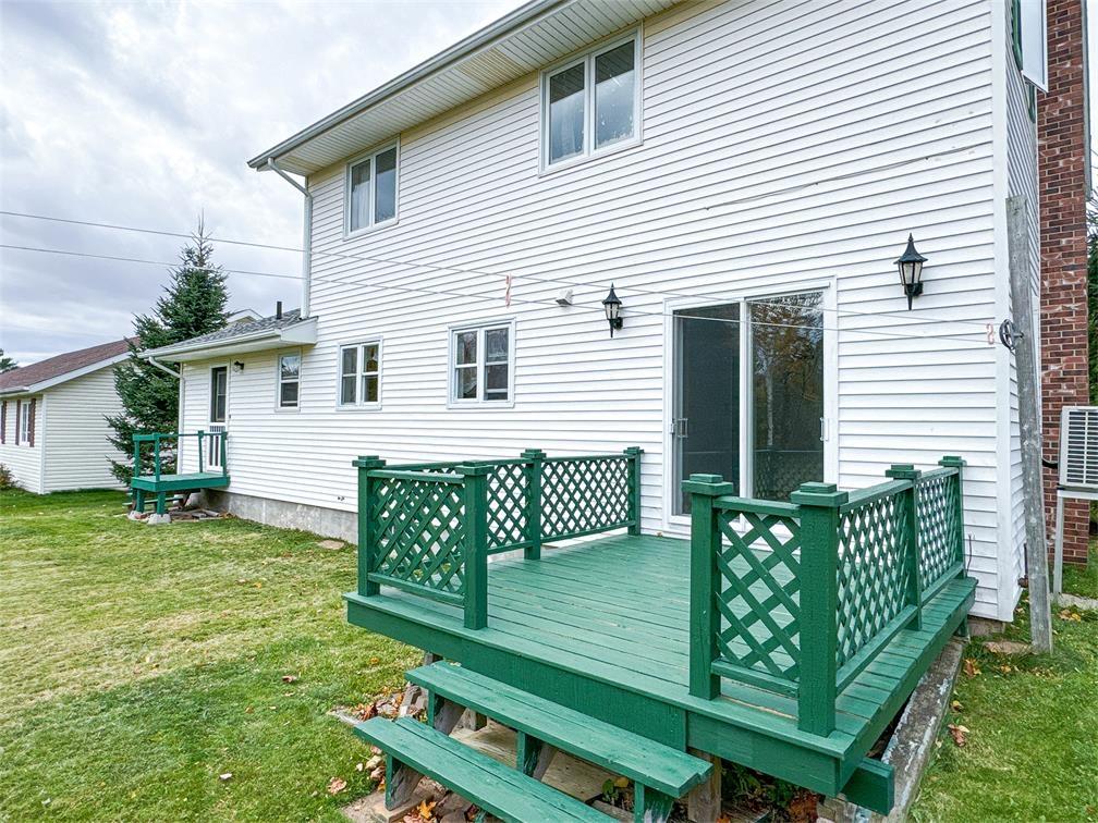












633 Queen Street

,
Charlottetown,




PE
C1A 9C7


