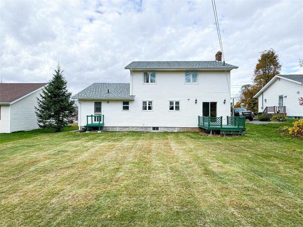 












633 Queen Street

,
Charlottetown,




PE
C1A 9C7

