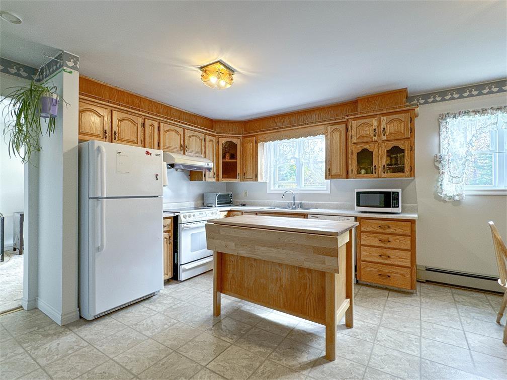 












633 Queen Street

,
Charlottetown,




PE
C1A 9C7

