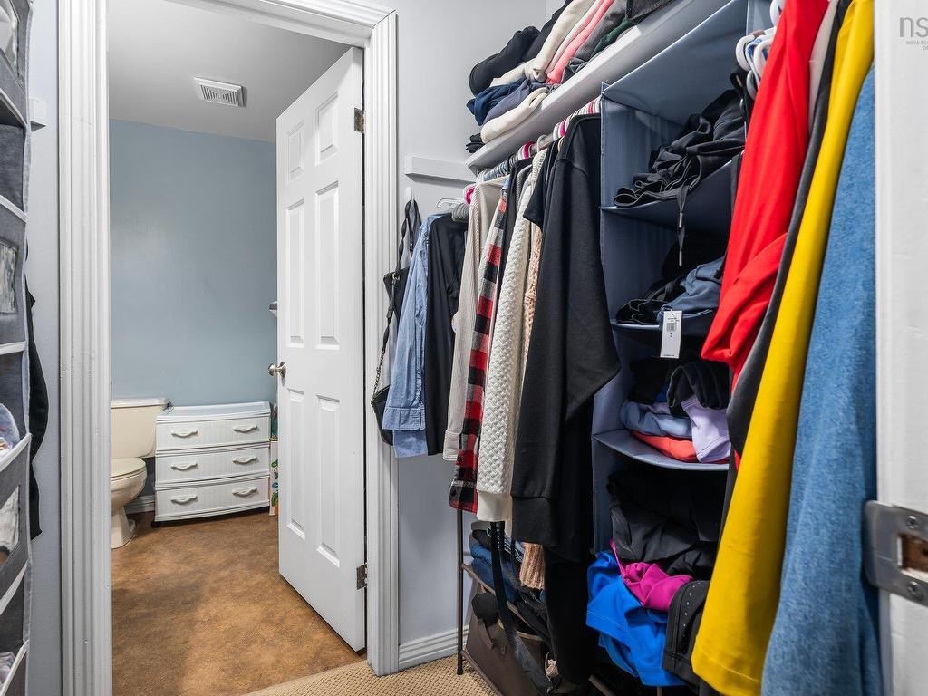 












205 203 Ross Street

,
Halifax,




NS
B3M 3Z2

