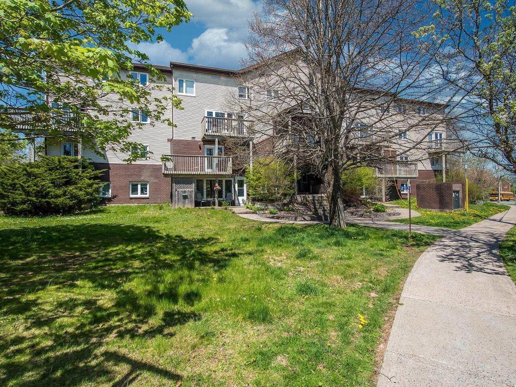 












205 203 Ross Street

,
Halifax,




NS
B3M 3Z2

