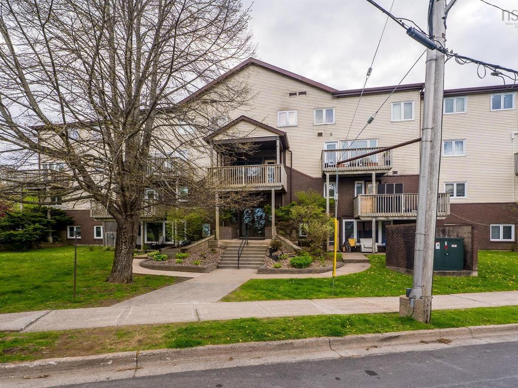 












205 203 Ross Street

,
Halifax,




NS
B3M 3Z2

