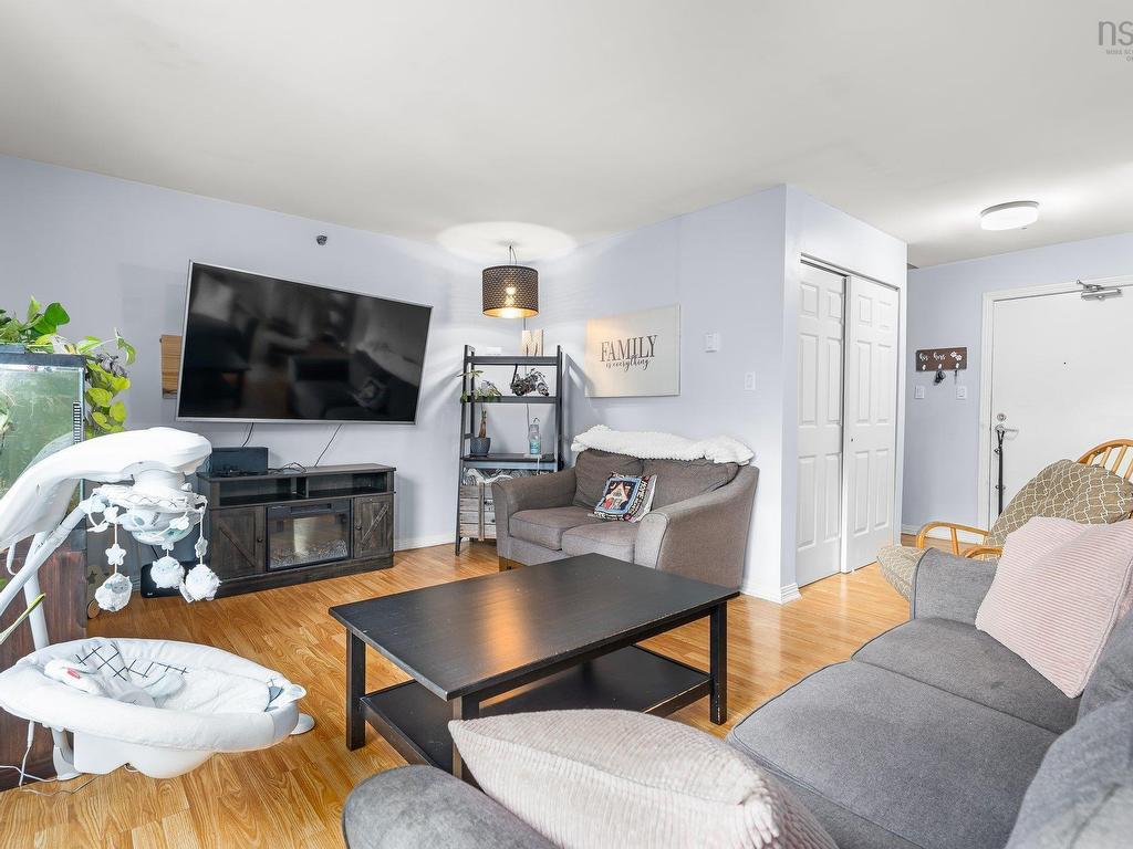 












205 203 Ross Street

,
Halifax,




NS
B3M 3Z2

