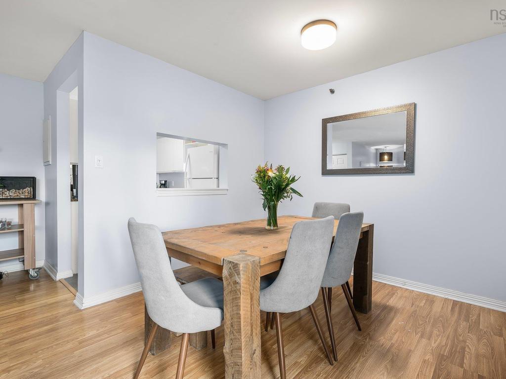 












205 203 Ross Street

,
Halifax,




NS
B3M 3Z2

