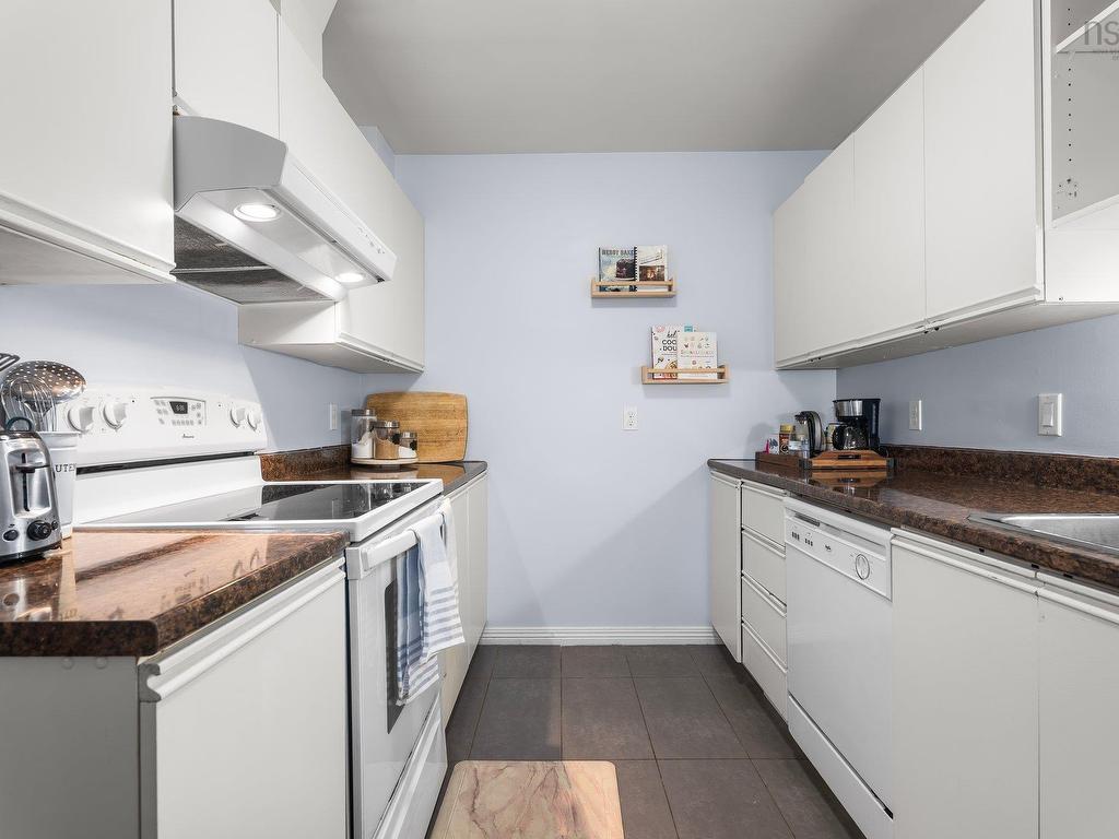 












205 203 Ross Street

,
Halifax,




NS
B3M 3Z2

